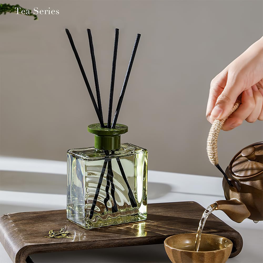 Reed Diffuser, Tea Fragrance Scented Oil with 4 Reed Sticks, Natural Long Lasting Essential Oil Air Freshener 200ml