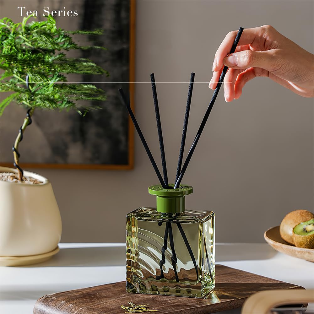 Reed Diffuser, Tea Fragrance Scented Oil with 4 Reed Sticks, Natural Long Lasting Essential Oil Air Freshener 200ml